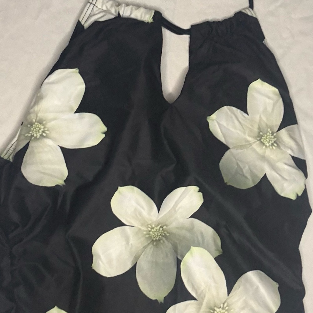Floral Black and White swim top - Picture 2 of 11